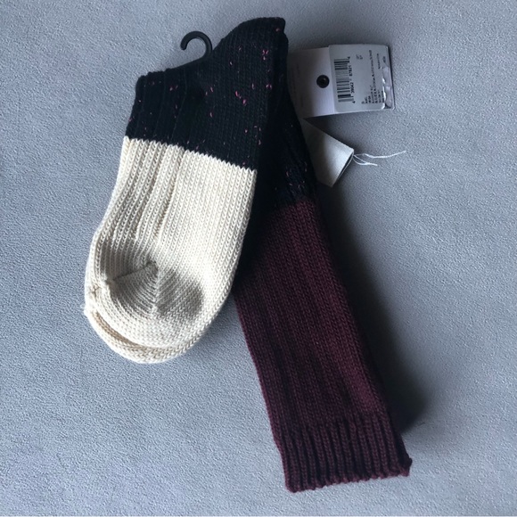 Treasure & Bond ~ Knit Socks ~ Burgundy Cream Black ~ Brand New! - Picture 6 of 6